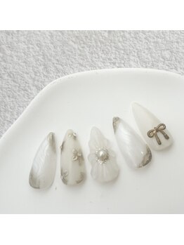 ラフィーナ(RAFFINA)/成人式ネイル