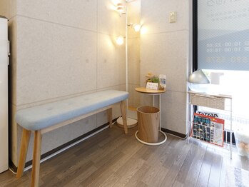 リプラス整体院 北本駅前店/玄関