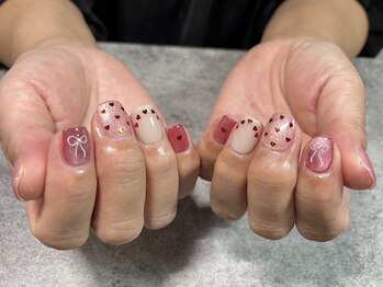ココネイル(Koco Nail)/ハートとリボンデザイン