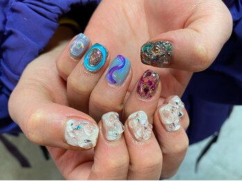 カーティシーネイルズ(curtisii NAILS)/