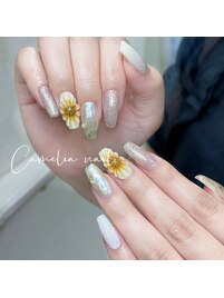 ひまわりネイル　夏ネイル