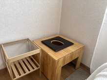 蒸し子ちゃんの雰囲気（アロマ蒸しはここに座って受けていただきます。）