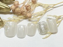 アイラッシュトウキョウドットライズ エキニア横浜店(TOKYO.RISE)/ホワイトオーロラフットネイル