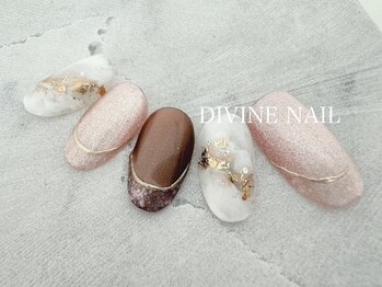 ディバイン ネイルズ(DIVINE NAILS)/ ジェルアートやり放題