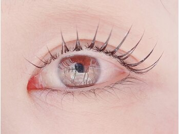 アイプラス(I plus)の写真/今の私に、ちょうどいい。トレンドよりも「自分らしさ」を大切にする大人のための、高品質な目元ケア。
