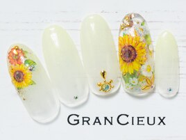 爽やかヒマワリネイル／7500円