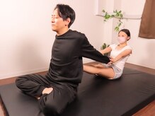 夕波の雰囲気（タイ古式ストレッチ）