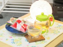 【指圧・マッサージ処】圧ノ章の雰囲気(お飲み物、お菓子のサービスも☆ほっと心温まるひとときを♪)