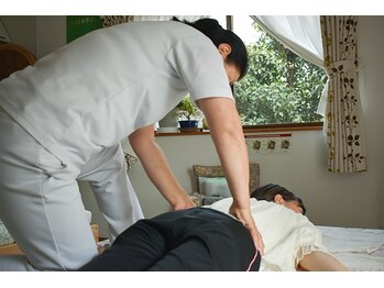 カイロプラクティックおおぬき【肩こり/腰痛/ヘッドスパ/骨盤矯正/整体】の写真/繰り返す腰のツラさや違和感に◎骨盤と骨格を正しく整える本格カイロで、立った瞬間軽さを実感できます★