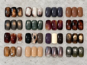 AquA Nail＆CEA eye シンプル/アート/フット/マツエク/LED/フラットラッシュ/まつパの写真/【シンプルだけど、どこか個性的】絶妙な色合わせと抜け感で魅せる、大人のニュアンスネイル
