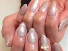 リエル(Riel)/シンプルグレージュネイル