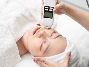 エクシア サロン(ECXIA SALON)/乳酸ピーリング＋超音波導入