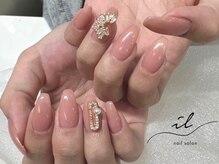 イル 神戸店/シンプル大人ネイル