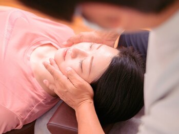 からだ探偵ヤスダの写真/【当院独自の小顔技術】からだ探偵ヤスダで骨格から小顔に!左右差改善も◎ドライヘッドスパでむくみも改善