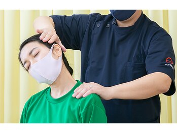 うらやす整体院/首肩のストレッチ！