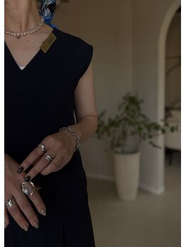 奥行きのあるワンカラー