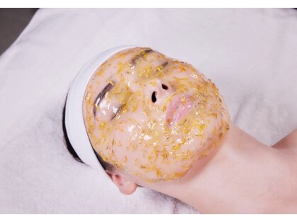 シーラ(CEILA)の写真