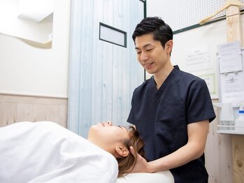 整体かんだやの写真/駅からスグの好立地。不眠やめまいに頭痛などの自律神経症状を、脳からくる疲れと共に根本改善します。
