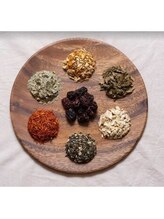 トワヒーリング(toihealing)/無農薬の漢方よもぎ蒸し