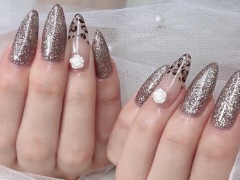 ワイ(Y)/レオパードフレンチネイル