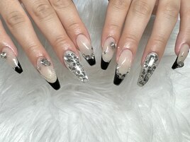 フレンチネイル ¥8000