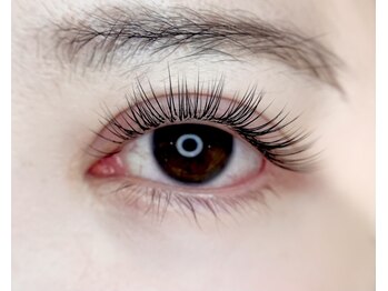 エミュール(emuir)の写真/【LED導入salon♪】モチ◎「あなただけの理想の目元へ」オーダーメイドまつげパーマで上品な仕上がりを♪