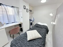 トゥウィーサロン 梅田(Tweesalon)/店内♪ベット