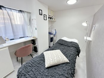 トゥウィーサロン 梅田(Tweesalon)/店内♪ベット