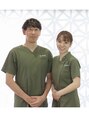 姿勢改善専門スタジオ イーマスト(E-must)/坂爪　友樹・智恵子