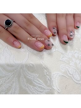 リッシュ ドゥ(RICHE deux)/おしゃれ2色フレンチネイル