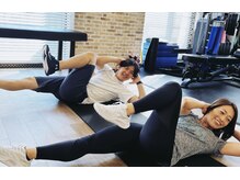 ボディメイクラボ テッペン(BODYMAKELABO TEPPEN)/ペアトレーニング体幹