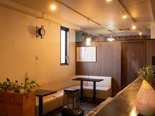 お弁当屋さんと併設営業♪午前中は男性の出入りはございません。