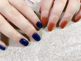 ちぐはぐ秋ワンカラーネイル