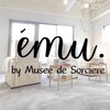 エミュ バイ ミュゼ ドゥ ソルシエール(emu. by Musee de Sorciere)のお店ロゴ