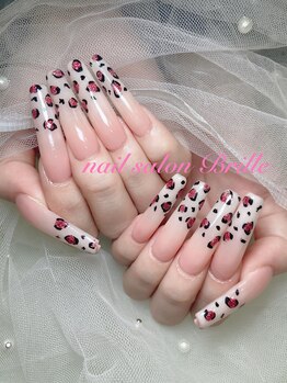 エスフィーネイルサロン ブリーユ(Esfy nailsalon Brille)/ベイビーブーマーヒョウ柄ネイル