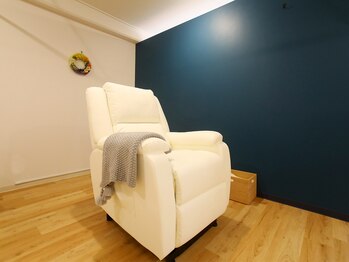 パフェ(pafe)の写真/北欧テイストのお洒落な内観のプライベートサロン☆理想の目元を叶えます!
