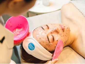 サロン プリーヴィ ドゥブルヴェ(SALON PRIVE W)の写真/肌の奥から活性化させ、ハリ・ツヤ・透明感のあるお顔へと導きます♪ハリ・ツヤ・弾力のある美肌へ◎