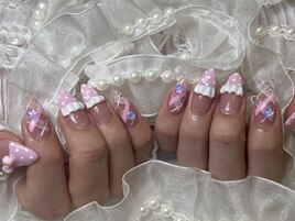 ガーリーフリルピンクネイル