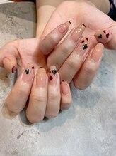 エム(em)/トランプネイル