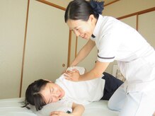 すこやかカイロプラクティック院ひろしま/肩・肩甲骨の調整