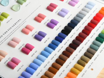 サクラキューネイル(sakura09.nail)の写真/【約300色から選べる】流行りのパーツを豊富にご用意◎種類豊富なカラーとパーツでお気に入りの指先へ♪