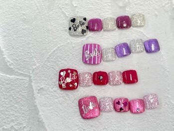 ヴァンネイル 海老名店(Van Nail)の写真/【選べるデザイン250種以上*フット定額5980円】トレンドたっぷり華やかデザインで足元からお洒落を…♪