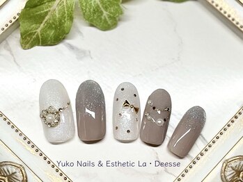 ユウコネイルズアンドエステティック ラ デェス(Yuko Nails & Esthetic La Deesse)/C ゴールドコース ¥8000→¥7000