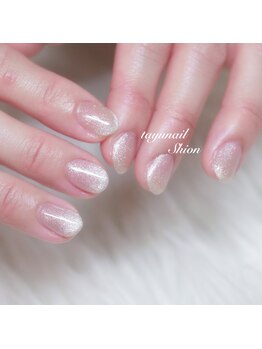 キラキラマグネットネイル