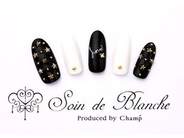 ジミーチュウ風ネイル￥6600(込)