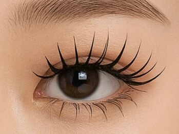 プルメリア 中間店(PLUMERIA)の写真/パリジェンヌラッシュリフト上3900円上下6500円/カールが選べるまつげパーマ/メーテルロッド/リフエクも有