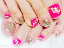 ティアラネイル(TIARA NAIL)/ビビットフットやり放題¥9000