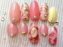 ネイルサロンアンドスクールラグマイア(Luxmaia)/