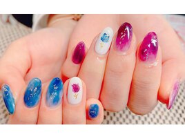 鬼滅カラーニュアンスネイル