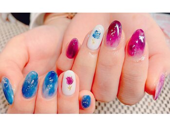 モチミィ(mochimy.)/鬼滅カラーニュアンスネイル